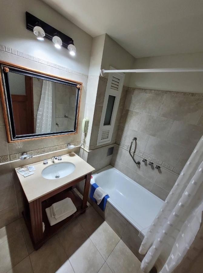 Hotel Portico Norte Tartagal Bagian luar foto